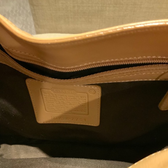 COACH camel shoulder bag - Picture 2 of 9